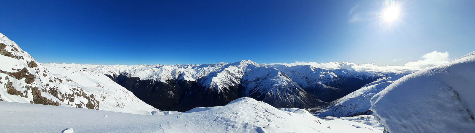 Marek Kuziel - CMC Intro to Ski Mountaneering Course - Panorama from Mt Cassidy ridge